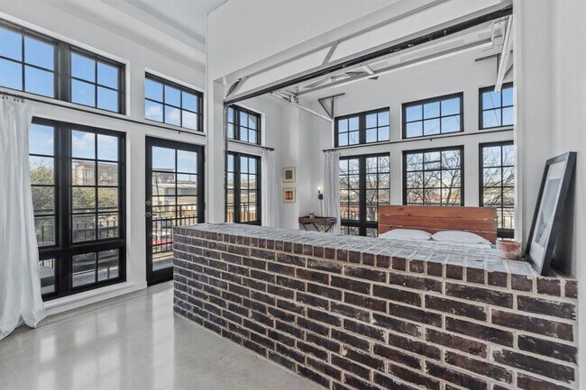 Foto del edificio - 2235 E 6th St