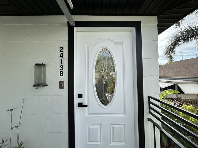 Foto del edificio - "Cozy 1-Bed Retreat in St. Pete's Heart – ...