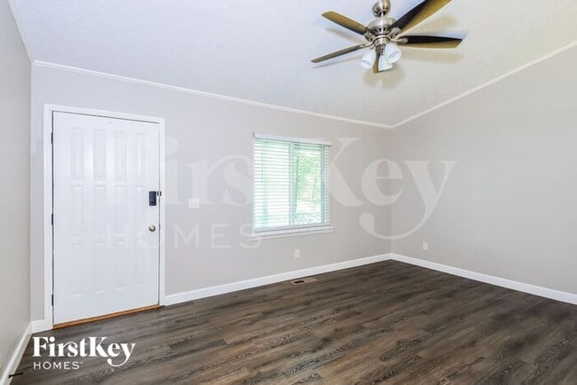 Foto del edificio - 241 Shady Ln