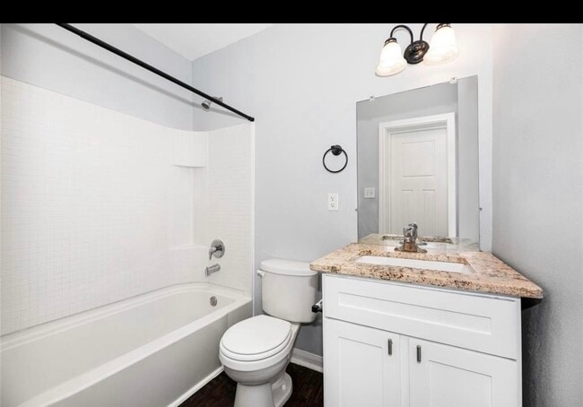 Foto del edificio - 2719 Virginia St