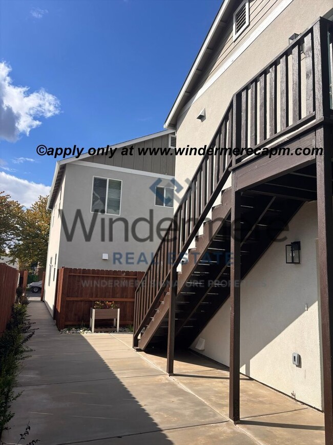 Building Photo - BRAND NEW Upstairs 2-Bedroom ADU with Private Entry!  HALF OFF 1ST MONTH'S RENT!!