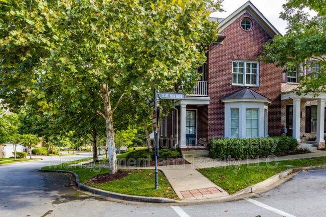 Building Photo - 2414 Clare Park Dr