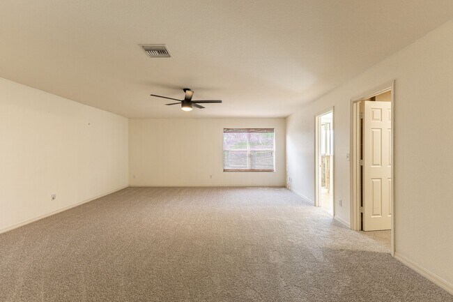 Foto del edificio - 10044 Winding River Rd