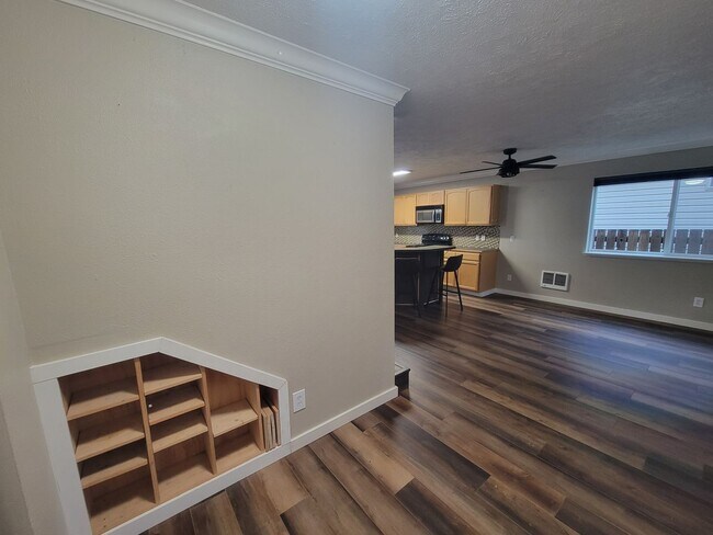 Foto del edificio - Exceptionally clean 3 bedroom, 1.5 bathroo...