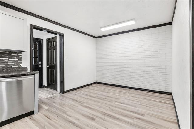 Building Photo - 2802 Spring Valley Dr
