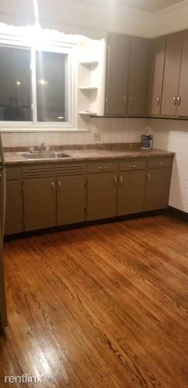 Primary Photo - 3 br, 1 bath Apartment - 280 North Park Drive