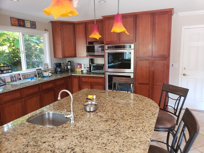 Foto del edificio - 849 Melrose Ct