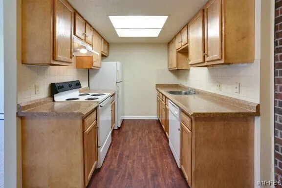 Foto del edificio - 6 Chestnut Ridge Rd