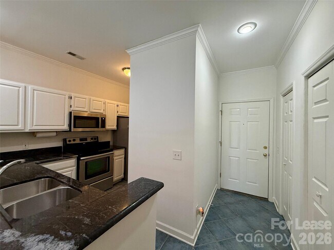 Foto del edificio - 18009 Kings Point Dr