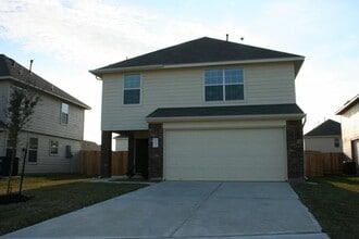 Building Photo - 12631 Needles Nest Rd