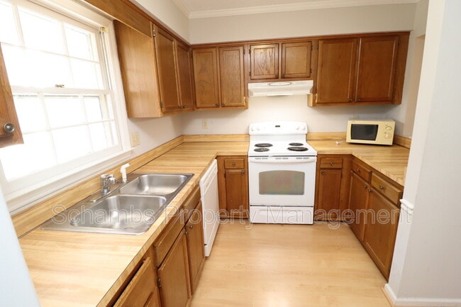 Building Photo - 7424 Penny Hill Ln