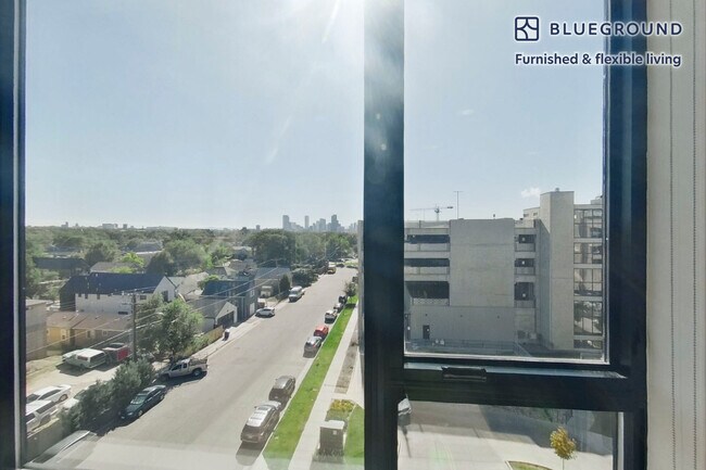 Foto del edificio - 1580 E 39th Ave