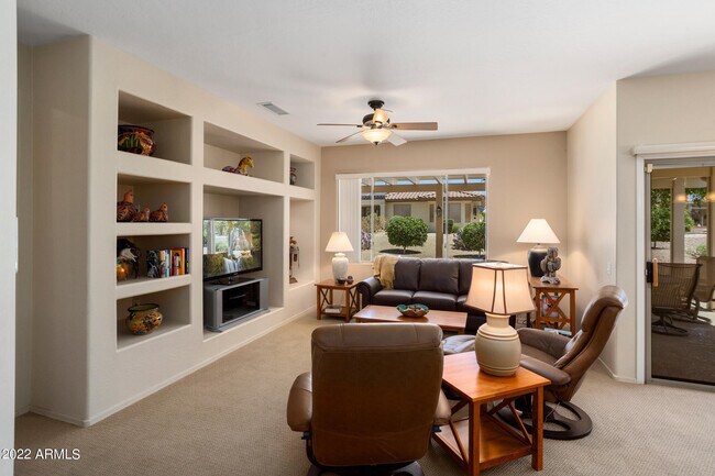 Foto del edificio - 16412 W Peppertree Ct