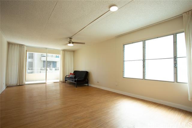 Building Photo - 2533 Ala Wai Blvd