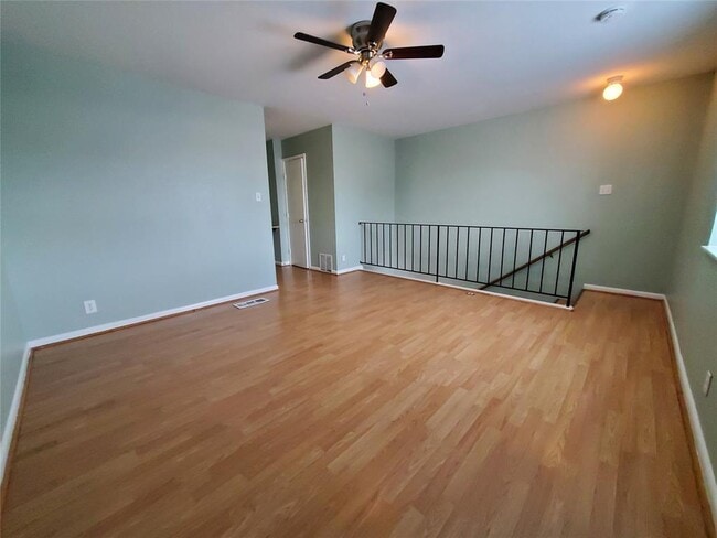 Building Photo - 2206 Mission Hill Dr