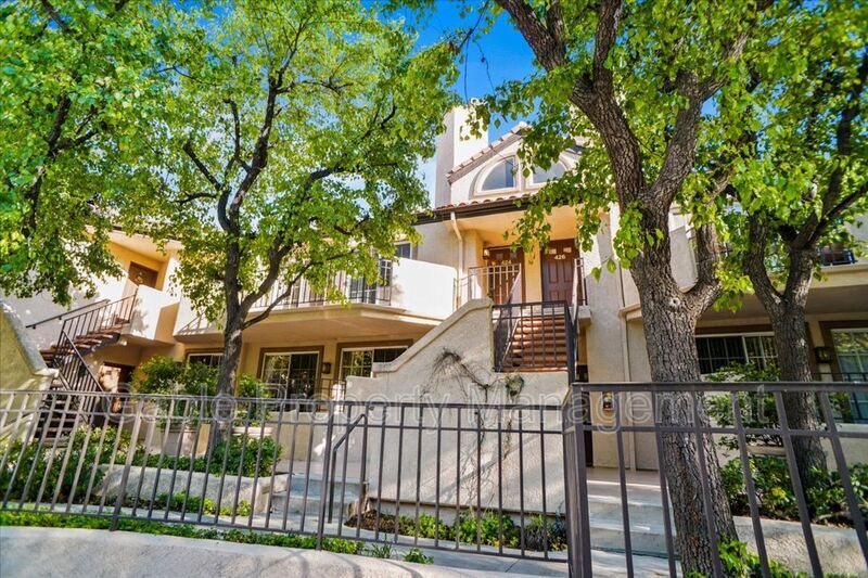 Primary Photo - 24101 Del Monte Dr.