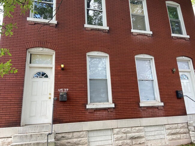 Building Photo - 4535 Pennsylvania Avenue, Unit 2F