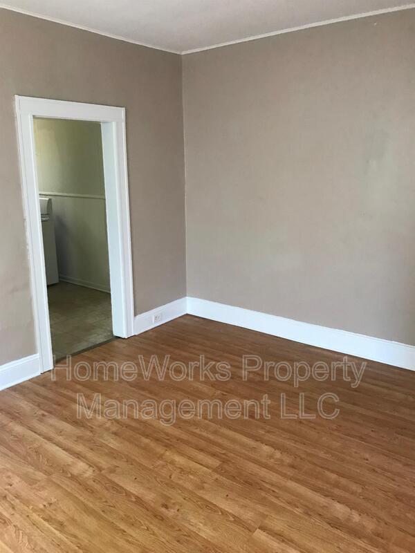 Building Photo - 2919 Fleetwood Ave
