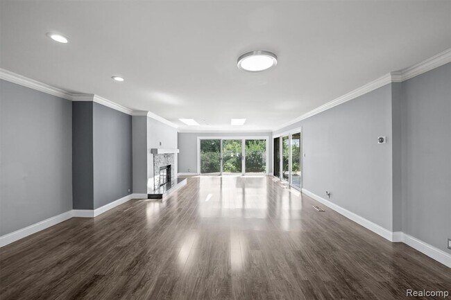 Foto del edificio - 3275 Chickering Ln