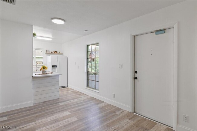 Building Photo - 3297 Royal Canadian Trace