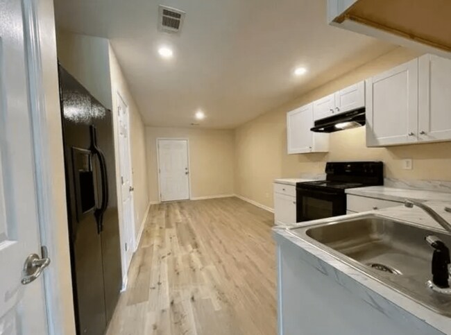 Collins Vineyard Townhomes I Comer en Cocinas - Vineyard on Elles