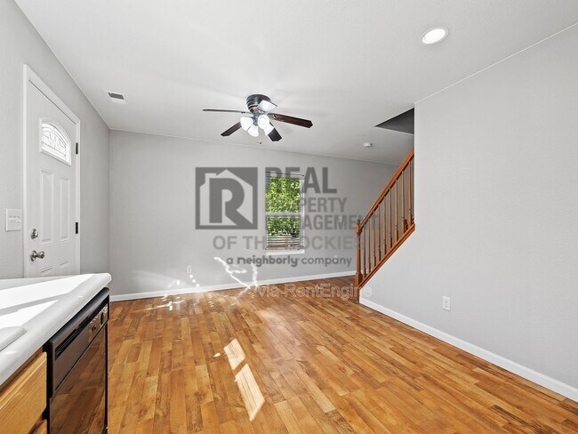 Foto del edificio - 6803 Brittany Dr