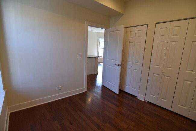 Foto del edificio - 4643 N Malden St