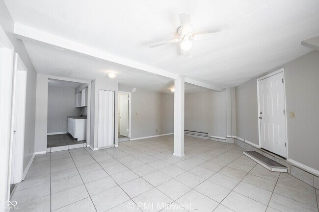 Foto del edificio - 4881 300W