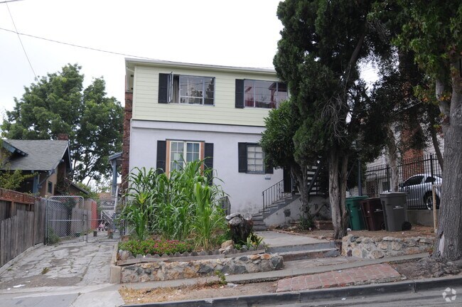 Building Photo - 1919 42nd St