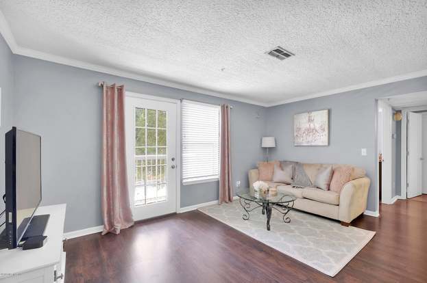 Foto del edificio - 7701 Timberlin Park Blvd