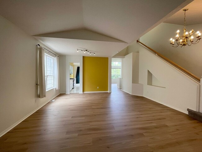 Foto del edificio - Fantastic Bethany Home with Attached Garag...