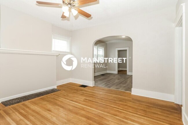Foto del edificio - 3 Bedroom Pet-Friendly Home in Louisville,...