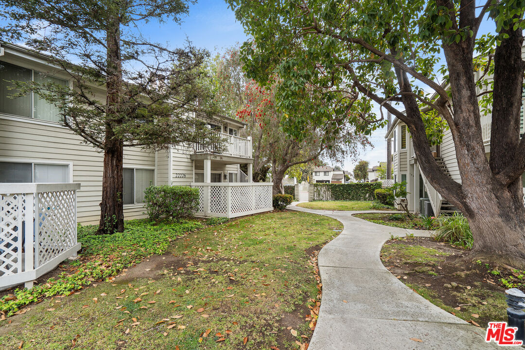 Foto principal - 22226 S Vermont Ave