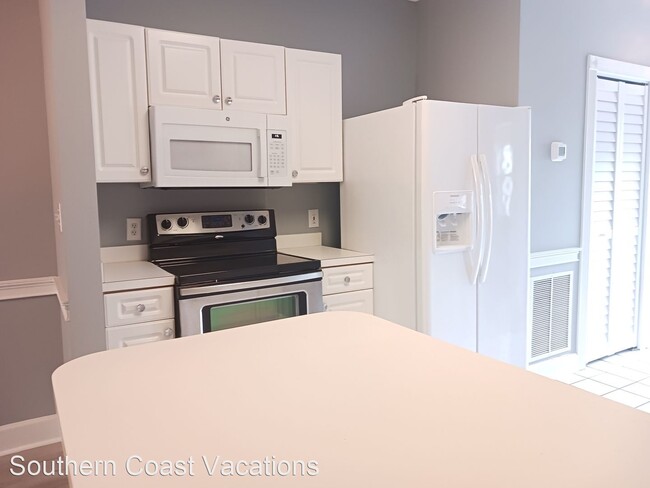 Building Photo - 1 br, 1.5 bath House - 694 Riverwalk Drive...