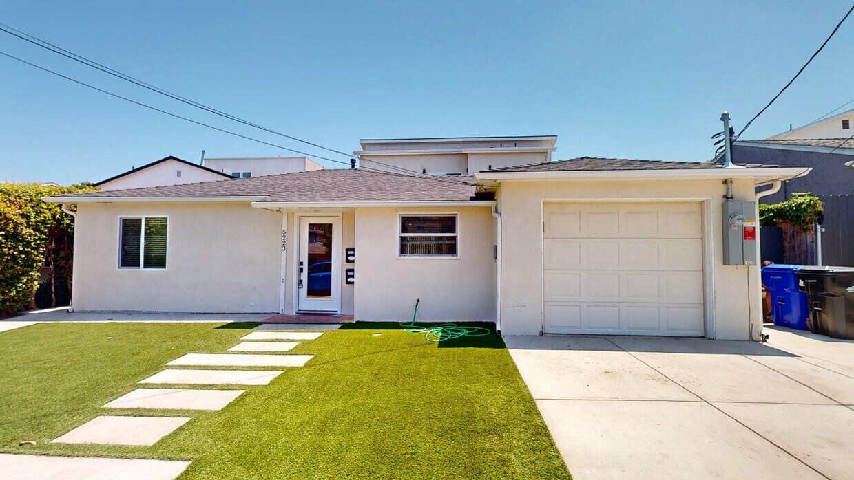 Foto principal - Fully Renovated in 2023!! 4BD/2BA on Tipton