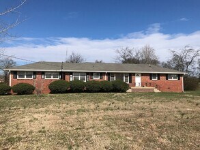 Building Photo - 2525 Leeville Pike