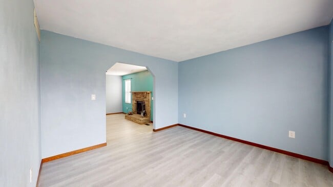 Building Photo - 3273 Hunters Way