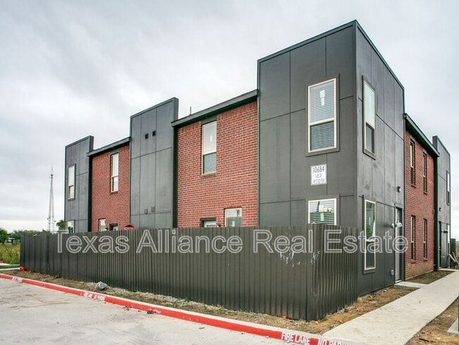 Photo - 10684 Tube Dr Apartment