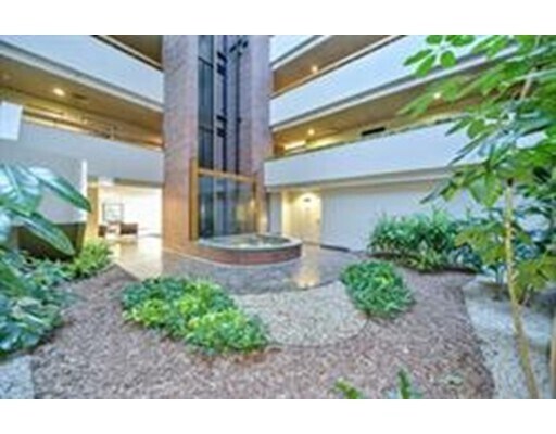 Foto del edificio - 241 Perkins St