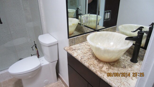 hallway bathroom - 10961 Palms Blvd