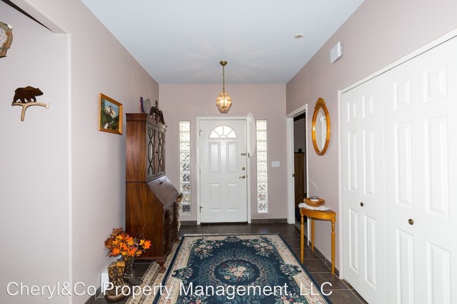 Foto del edificio - 3 br, 3 bath House - 42 Eagle Rock Place