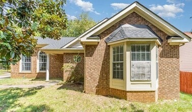 Building Photo - 900 Gretna Green Dr