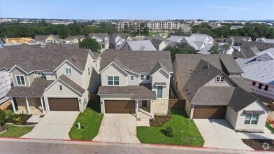 Building Photo - 600 C-Bar Ranch Trl