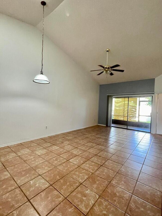 12253 Augusta Woods Cir, Orlando, FL 32824 House Rental in Orlando