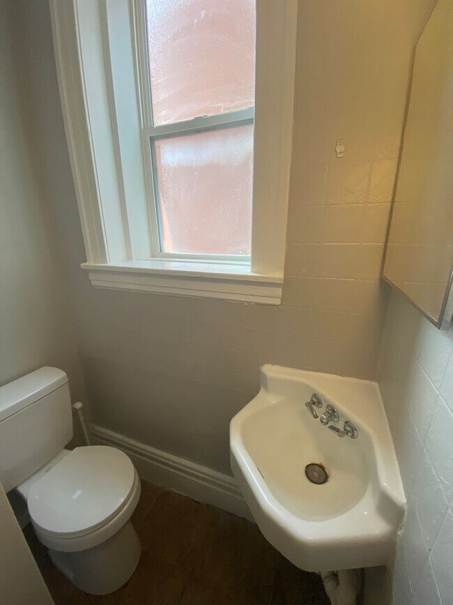 Building Photo - 2704-06 Arsenal St