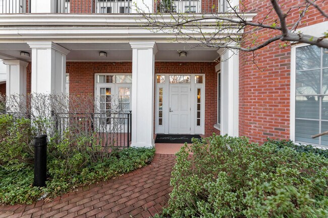 Entrance to the building - 1023 N Royal St
