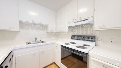 Building Photo - 59 Lupine Ave