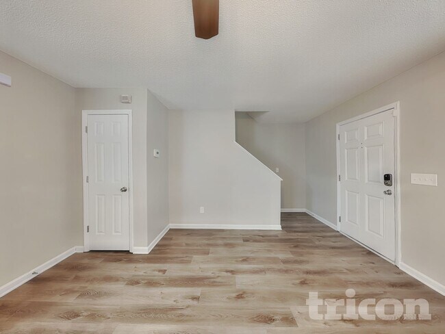 Foto del edificio - 5709 Bryanstone Pl