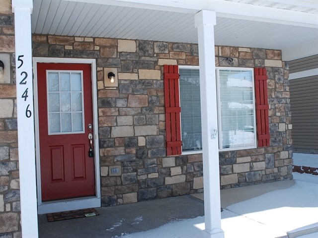 Building Photo - 5246 Perth Ct