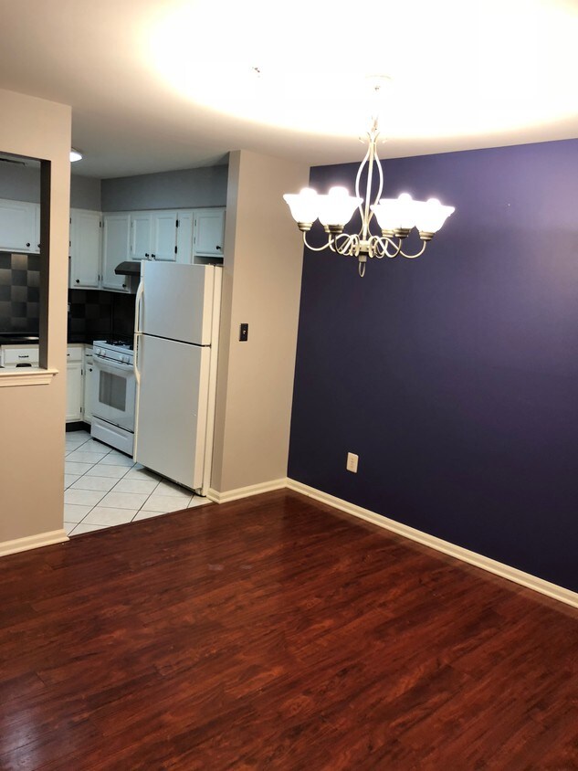 525 Waterford Dr, Edison, NJ 08817 Condo for Rent in Edison, NJ